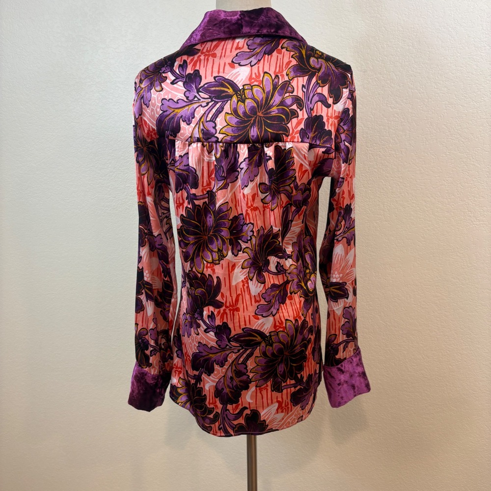 Anthropologie Sleep Top Womens XS Purple Floral Velvet Satin Pajama Shirt EUC - Picture 4 of 7